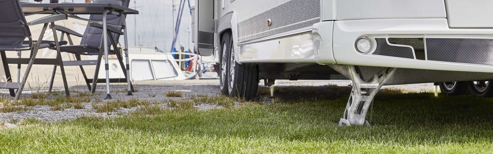 Met het EP leveller systeem staat uw caravan in een mum van tijd waterpas