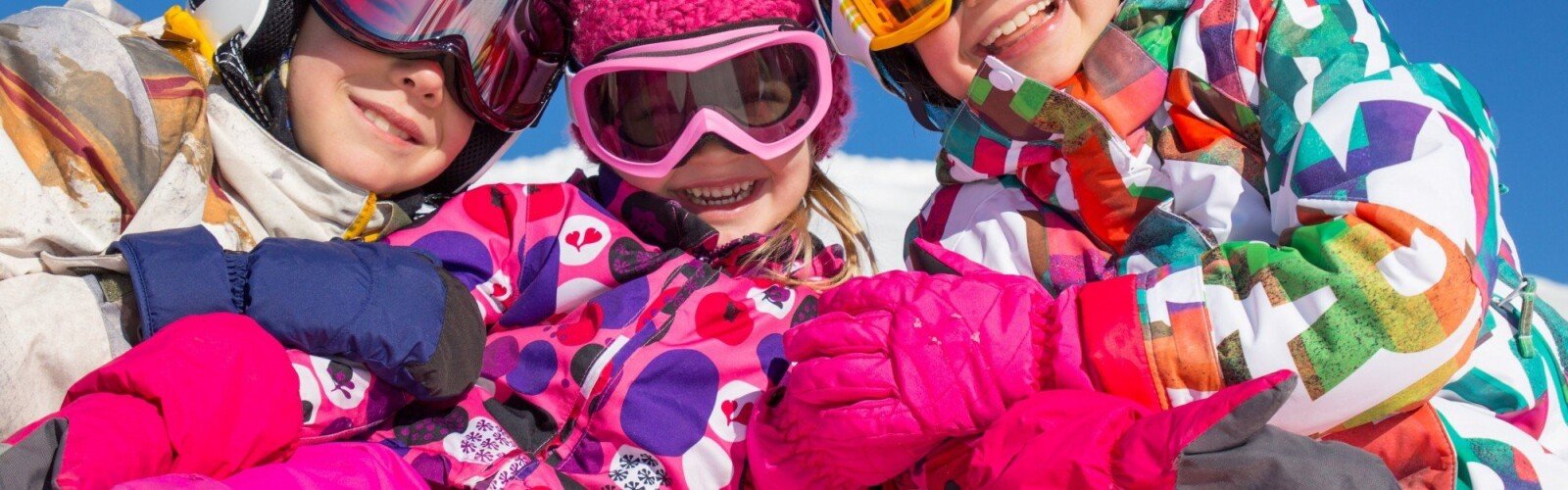 kids skiing