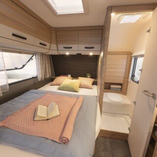 DET Summer Edition 470 FR Schlafzimmer Tuere auf RET 092525