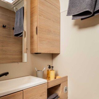 CaraOne Edition HOT 390 QD badkamer