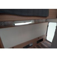 Onder het stapelbed zit ook nog extra opbergruimte! afbeelding