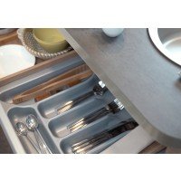 Opbergruimte genoeg in de 420 QD, ook in de keuken! afbeelding