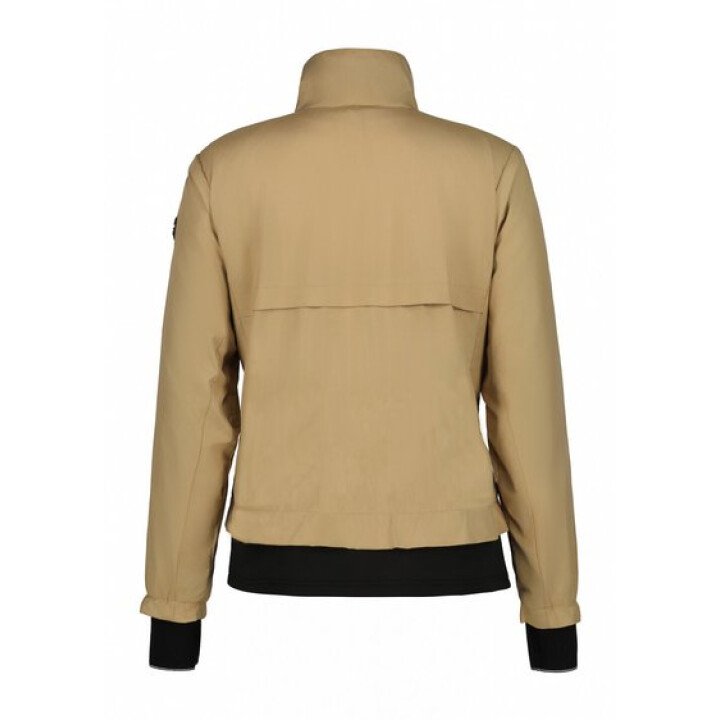  Immola Vest afbeelding