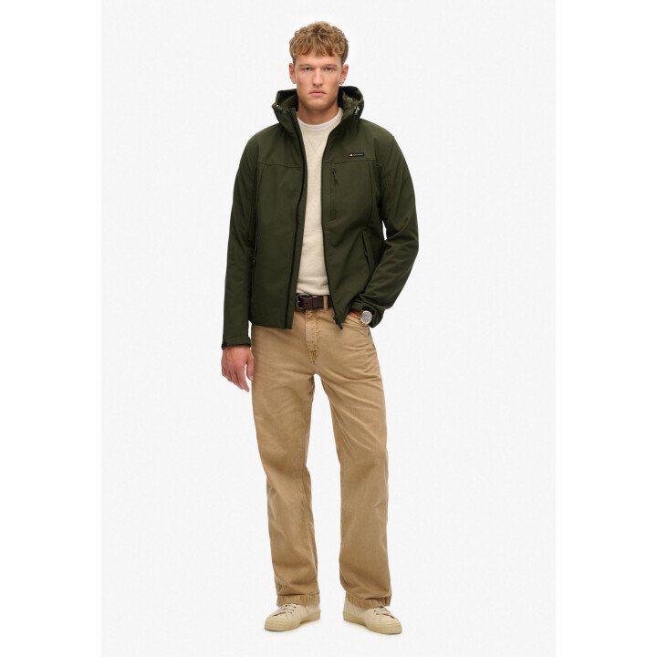 Hooded Softshell Trekker Jacket afbeelding
