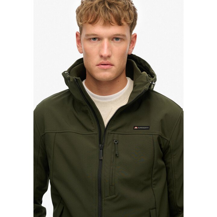 Hooded Softshell Trekker Jacket afbeelding